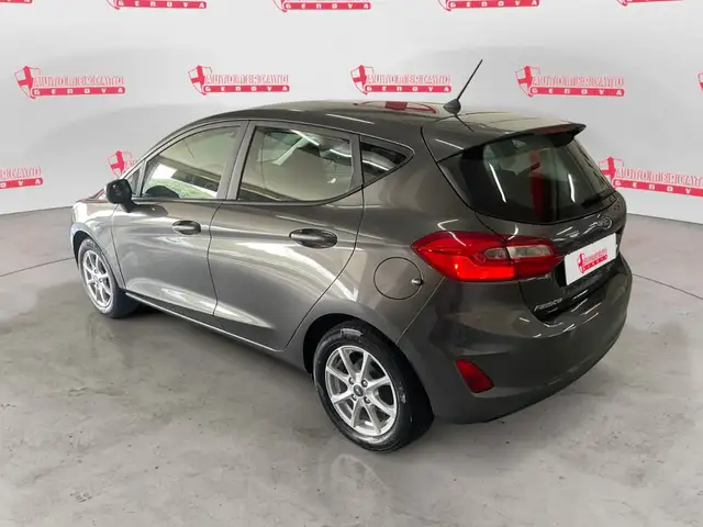 Ford Fiesta view 3