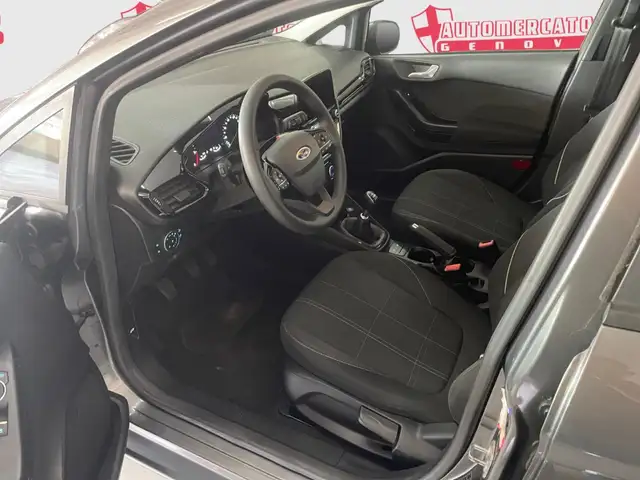 Ford Fiesta view 10