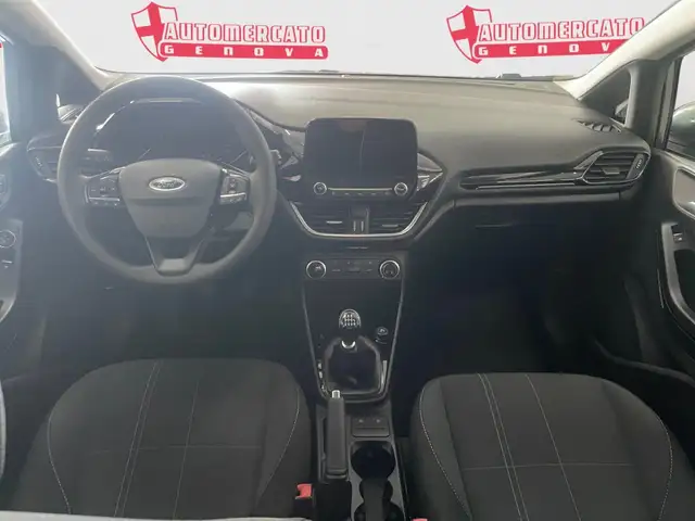 Ford Fiesta view 12