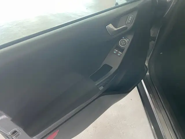 Ford Fiesta view 11