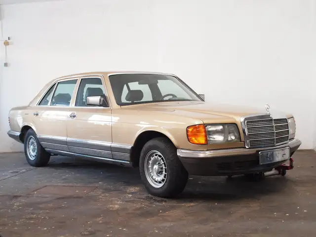 Mercedes-Benz 500 SEL