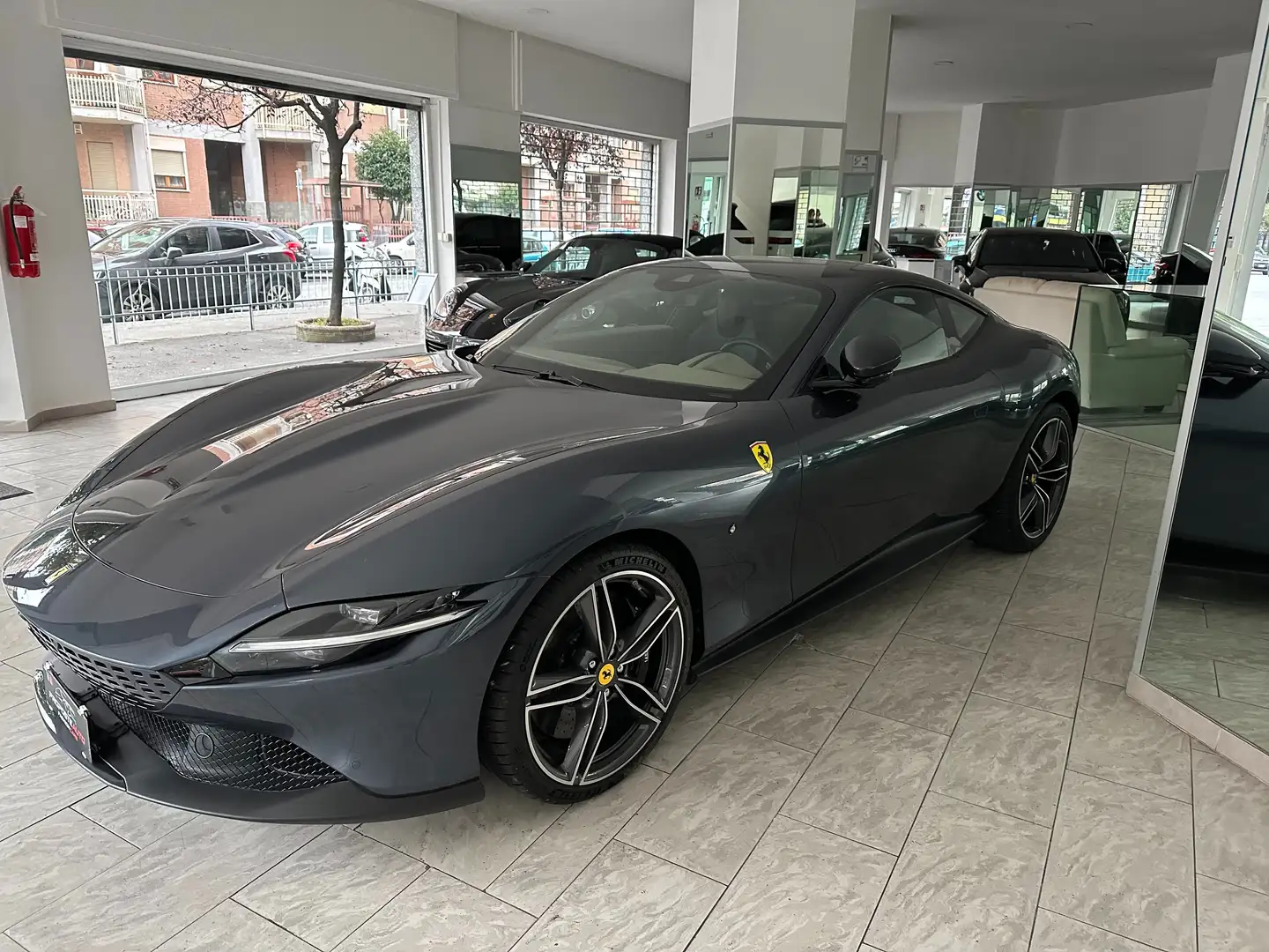 Ferrari Roma 3.9 F1 620 CV IVA ESPOSTA Grigio - 1
