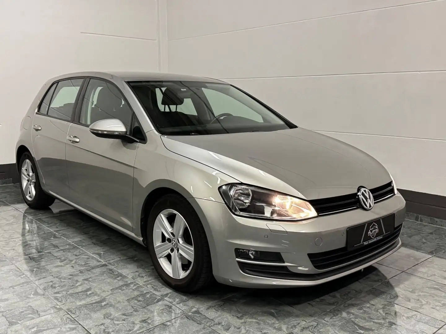 Volkswagen Golf VII Lim. Comfortline BMT*1.hd*SZH*Tempomat Silber - 1