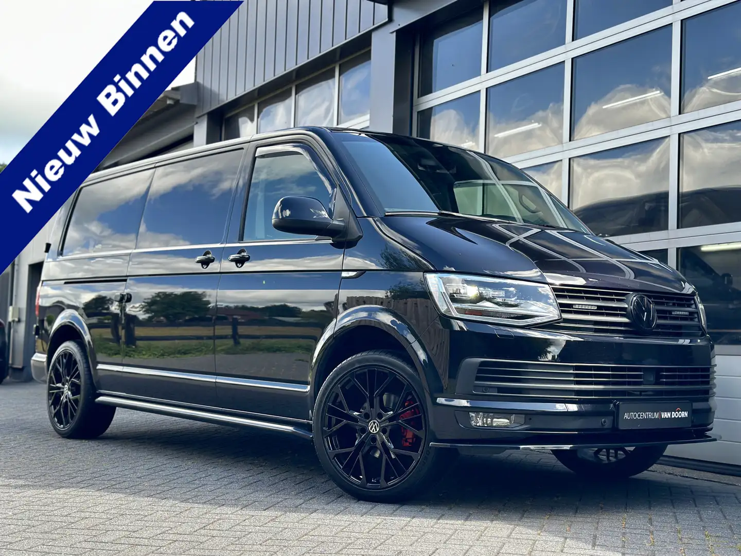 Volkswagen T6 Transporter 2.0 TDI 150pk | DSG Automaat | Lang | Black Line | - 1