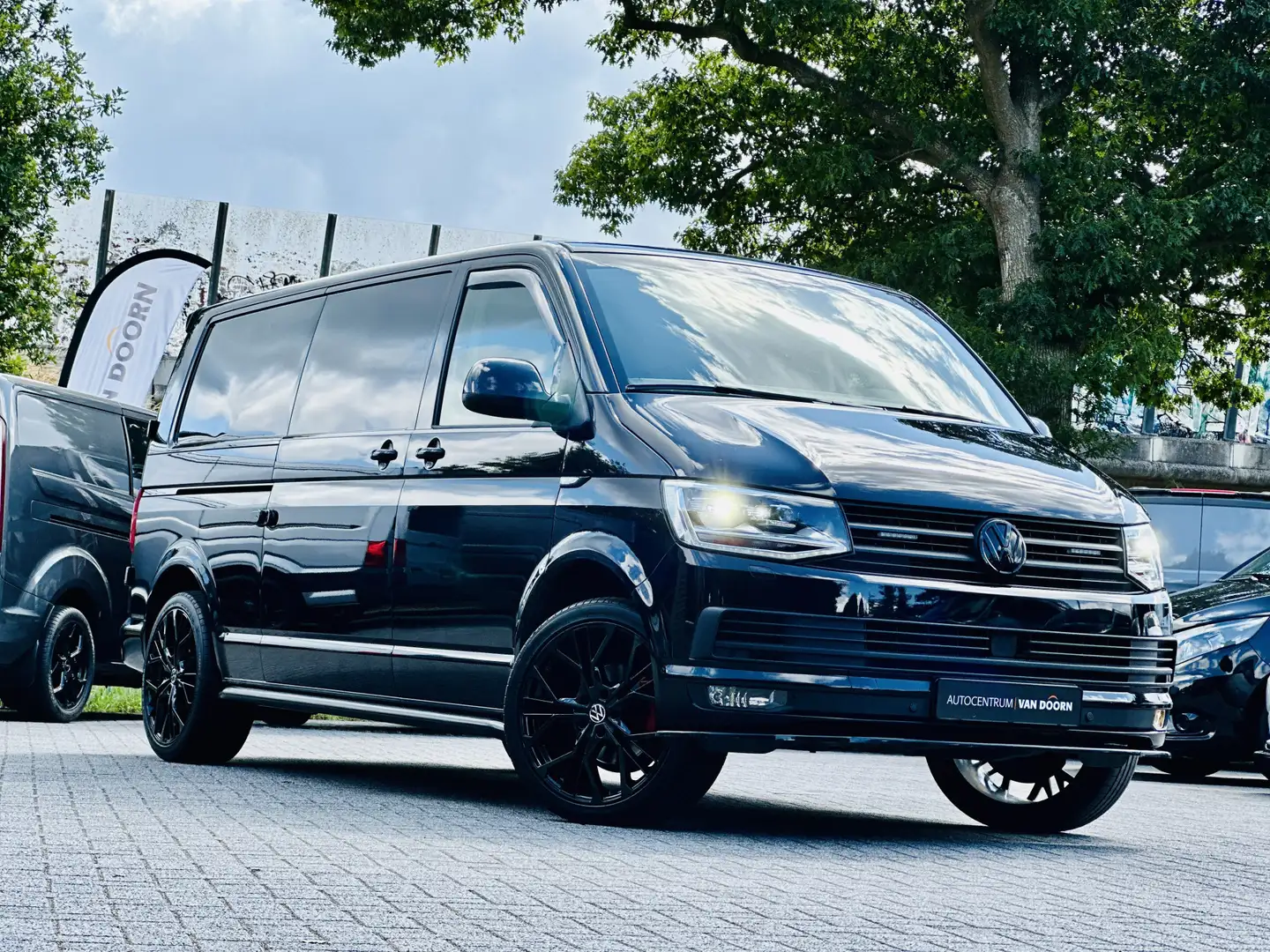Volkswagen T6 Transporter 2.0 TDI 150pk | DSG Automaat | Lang | Black Line | - 2