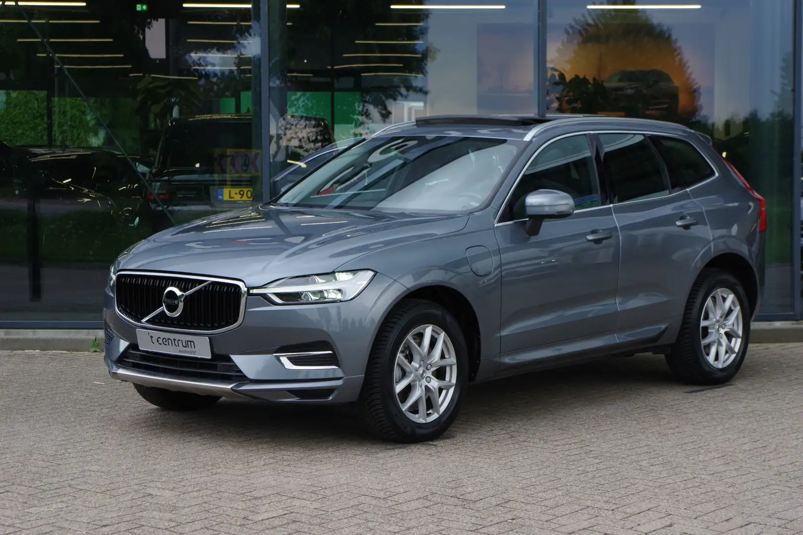 Volvo XC60 2.0 Recharge T8 AWD 390 PK Inscription PHEV, Leder Grijs - 1