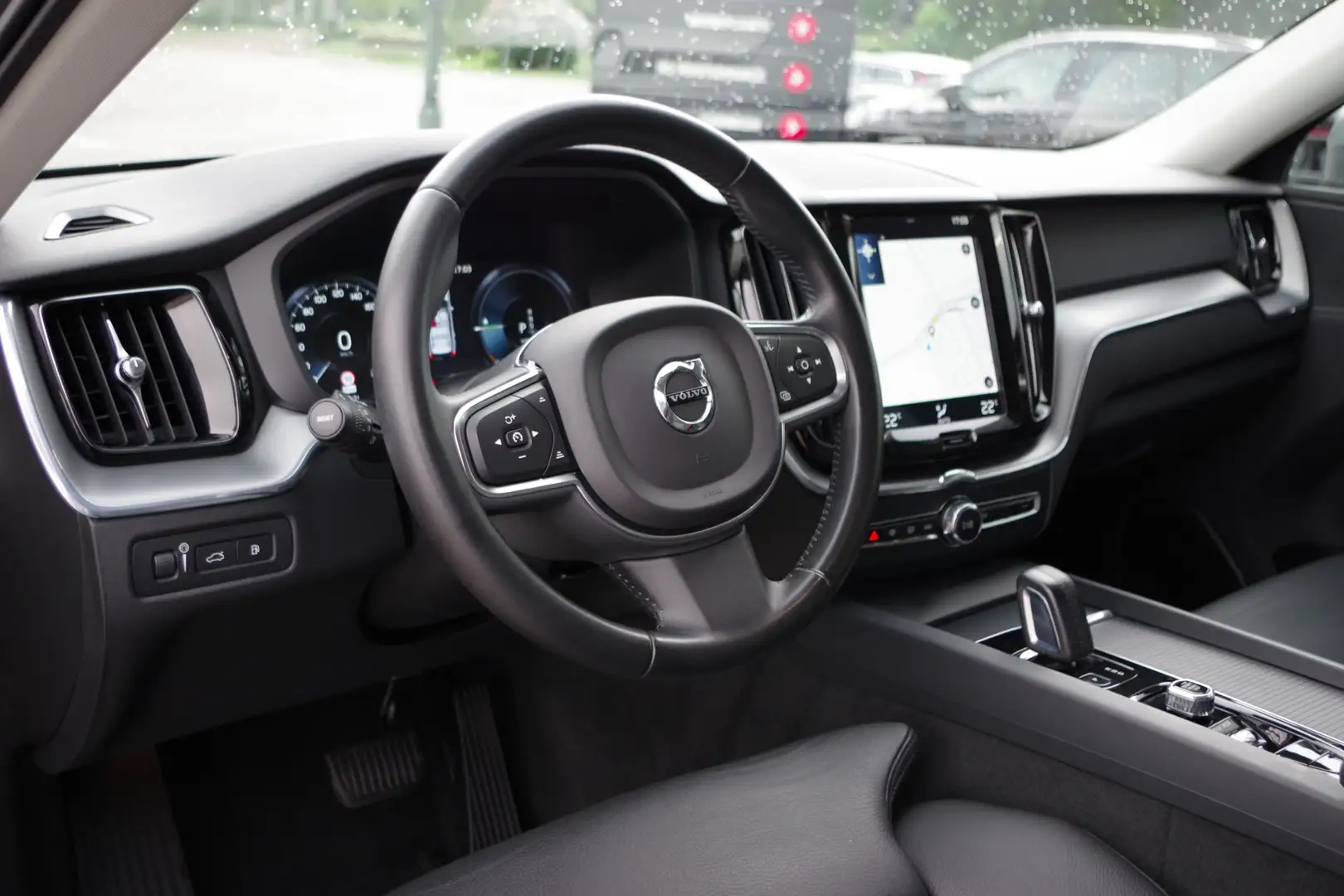 Volvo XC60 2.0 Recharge T8 AWD 390 PK Inscription PHEV, Leder Grijs - 2