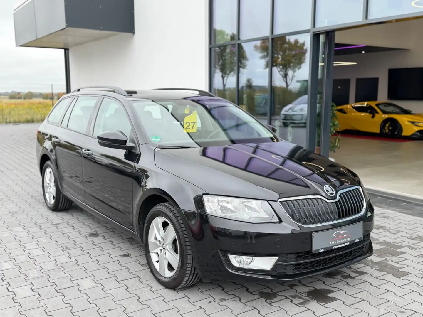 Skoda Octavia 1.4 TSI Combi Ambition Schwarz - 2