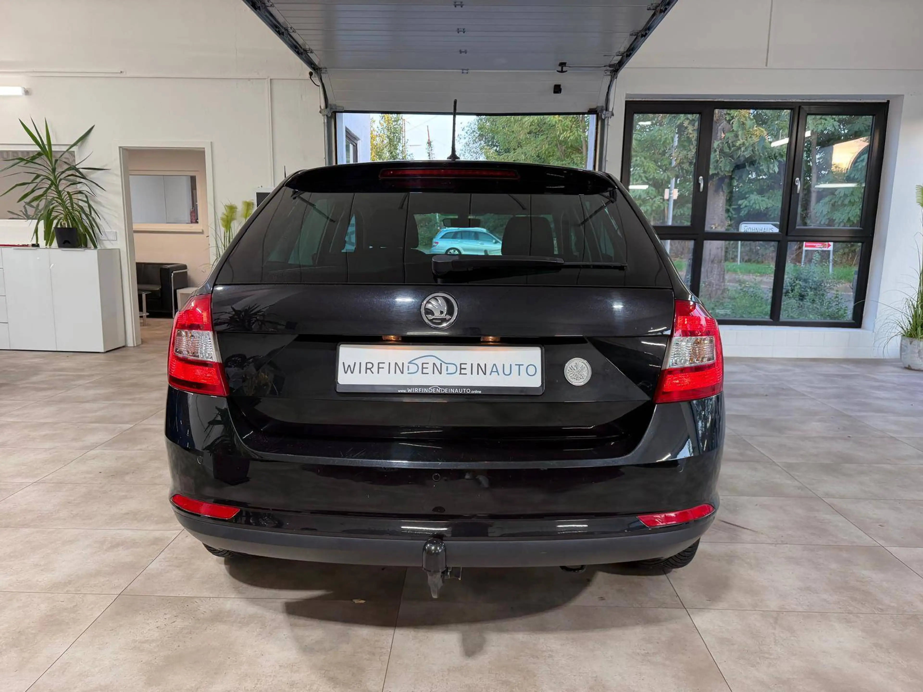 Skoda Rapid/Spaceback Joy*NAVI*Xenon*AHK*PDC*Tempo*Service NEU — photo 5