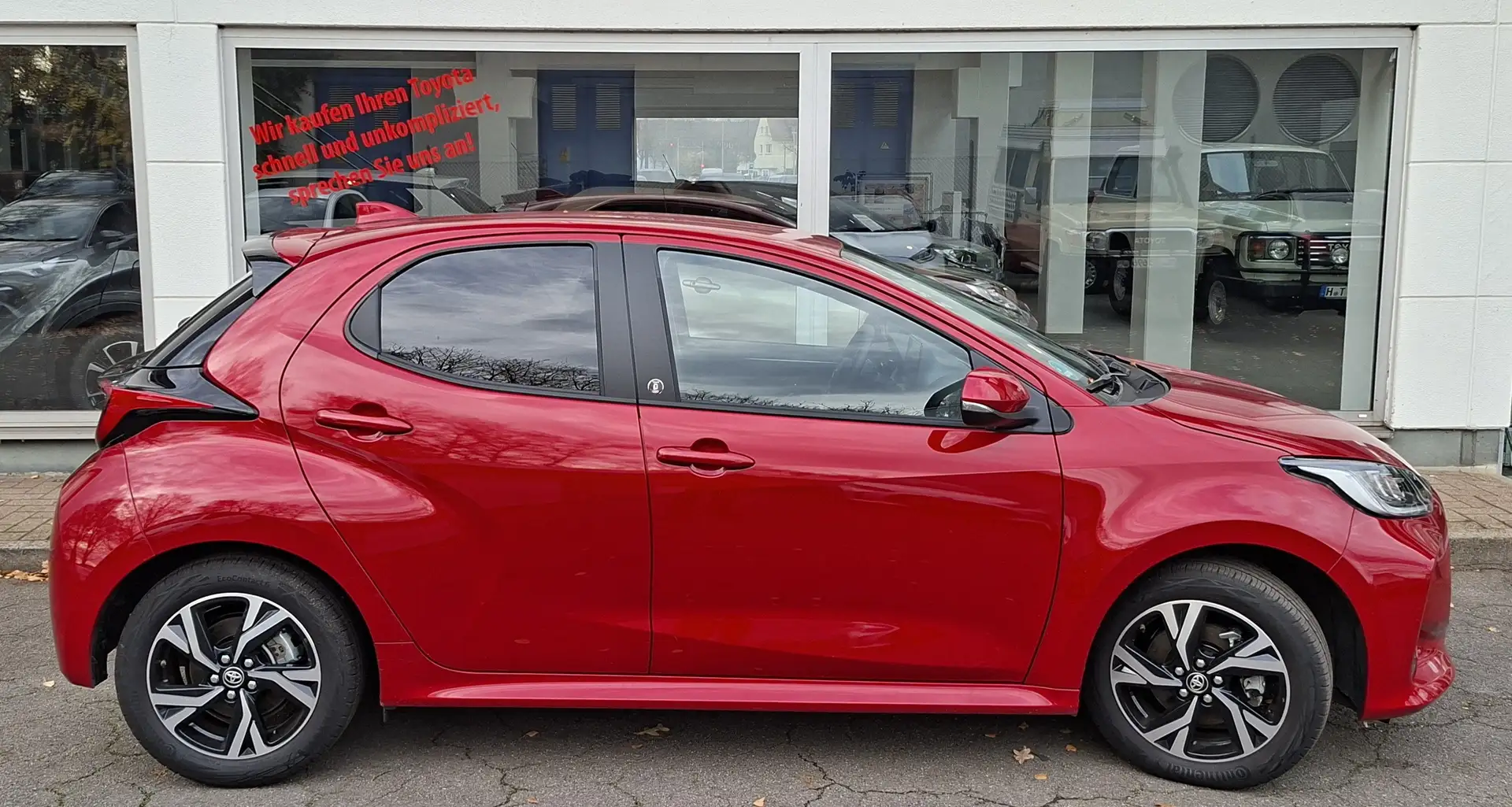 Toyota Yaris Hybrid Team D+ Comfort P.+Winterräder+Garantie Rouge - 1