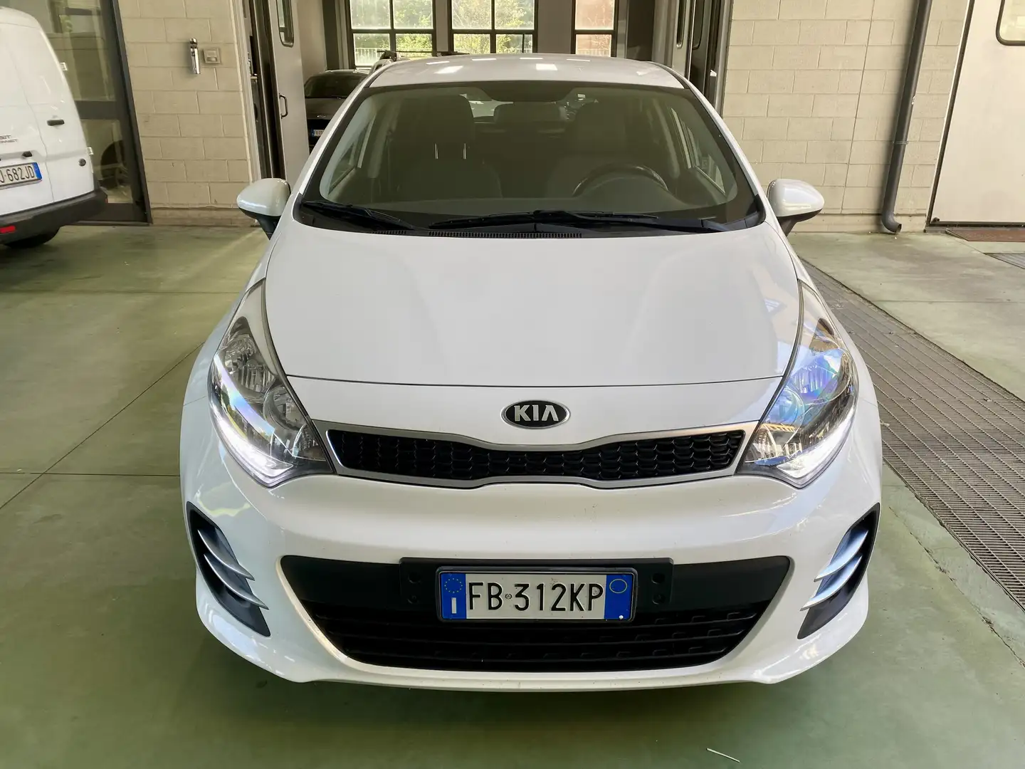 Kia Rio 5p 1.1 crdi Active E6 Bianco - 2
