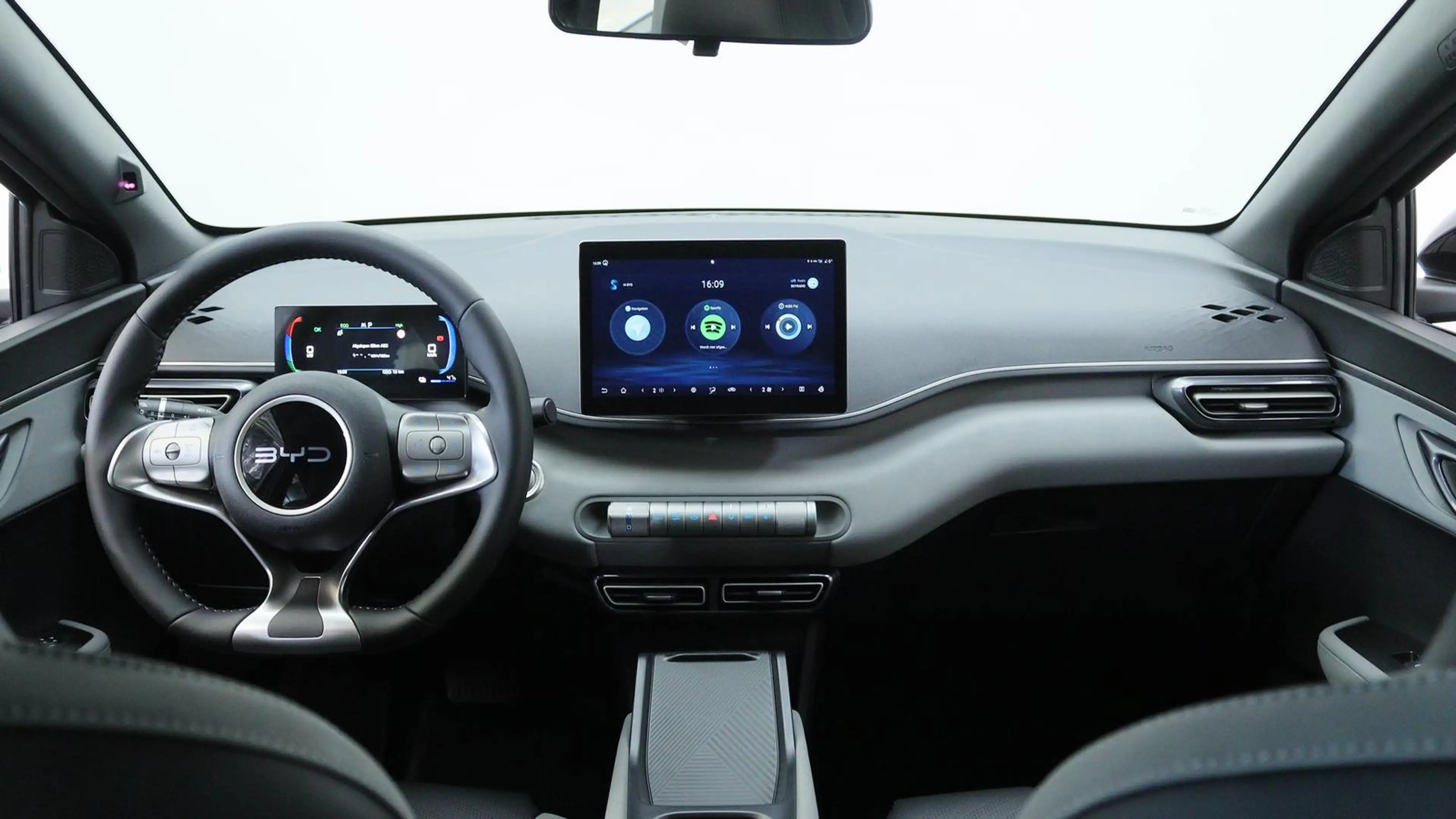 BYD Dolphin Surf Active 30 kWh / Navi / ACC / PDC H + Kamera / Klim — photo 7