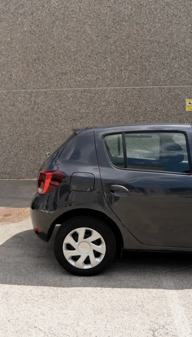 Dacia Sandero 1.0 Ambiance 55kW Gris - 2