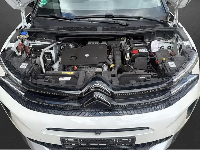 Citroen C5 Aircross view 8