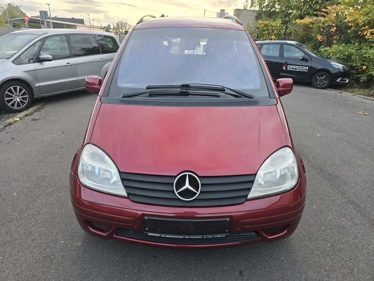 Mercedes-Benz Vaneo Compact Van 1.9,HU+AU bis 03.27 Rot - 2