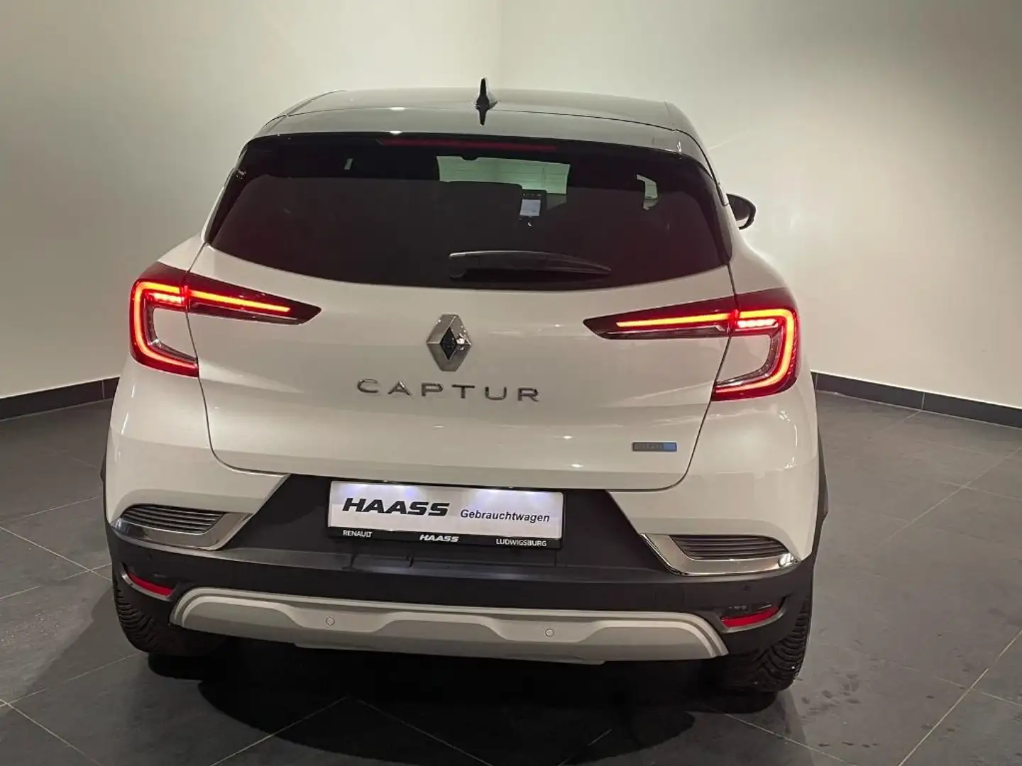 Renault Captur E-TECH PLUG-in 160 INTENS Weiß - 2