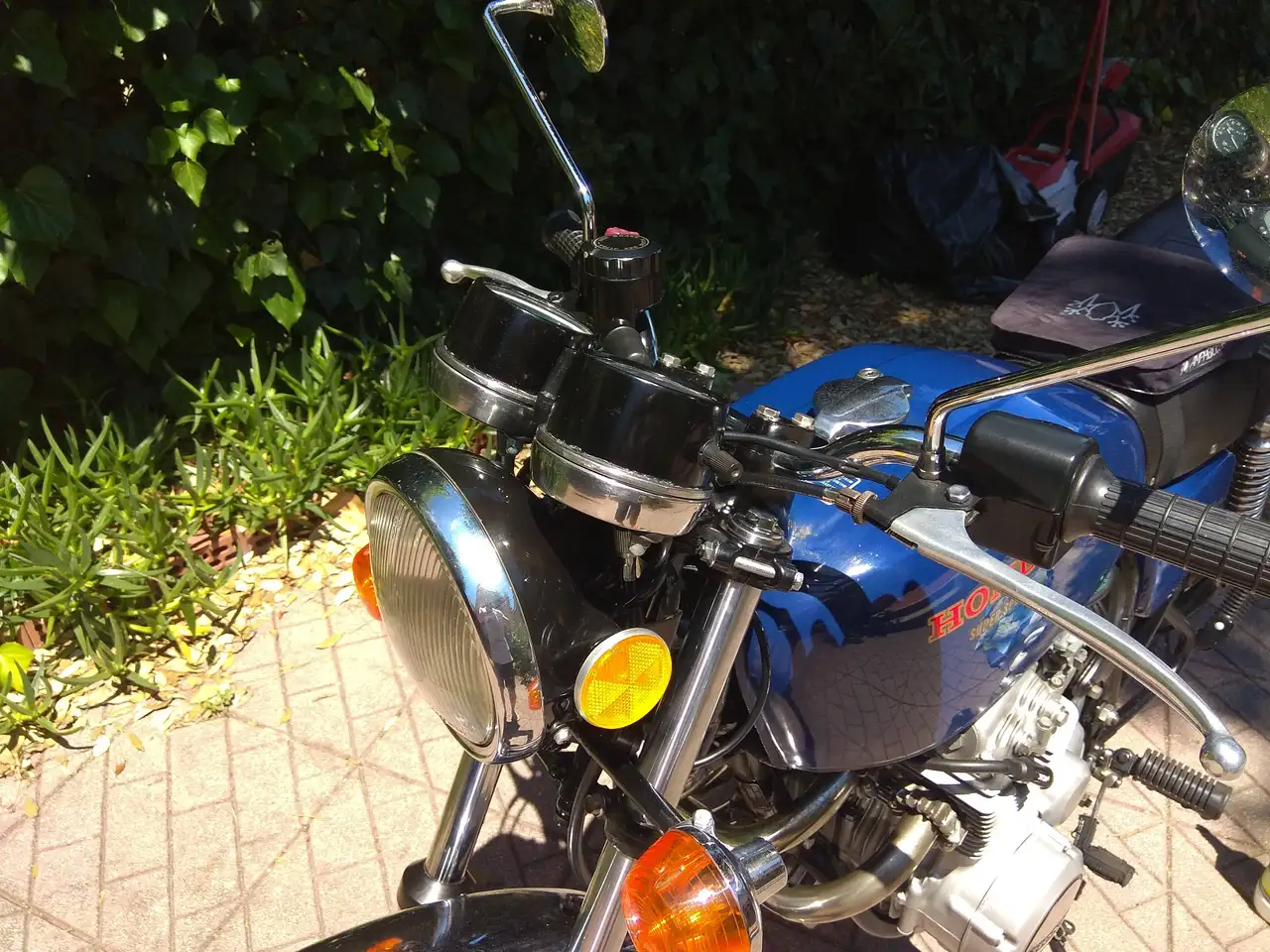 Honda CB 400