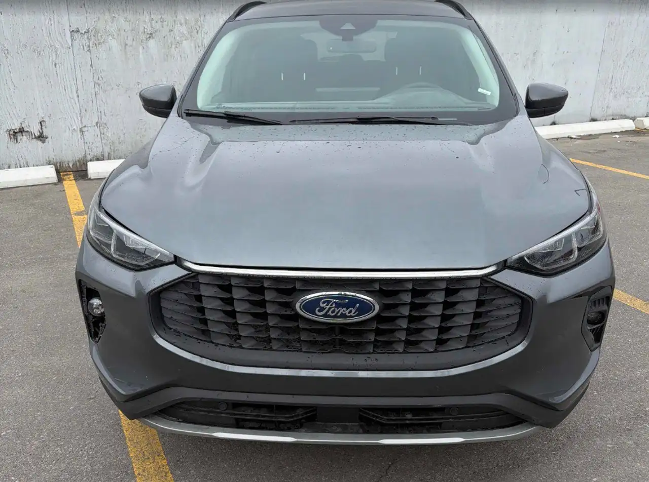 Ford Escape снимка Ford Escape