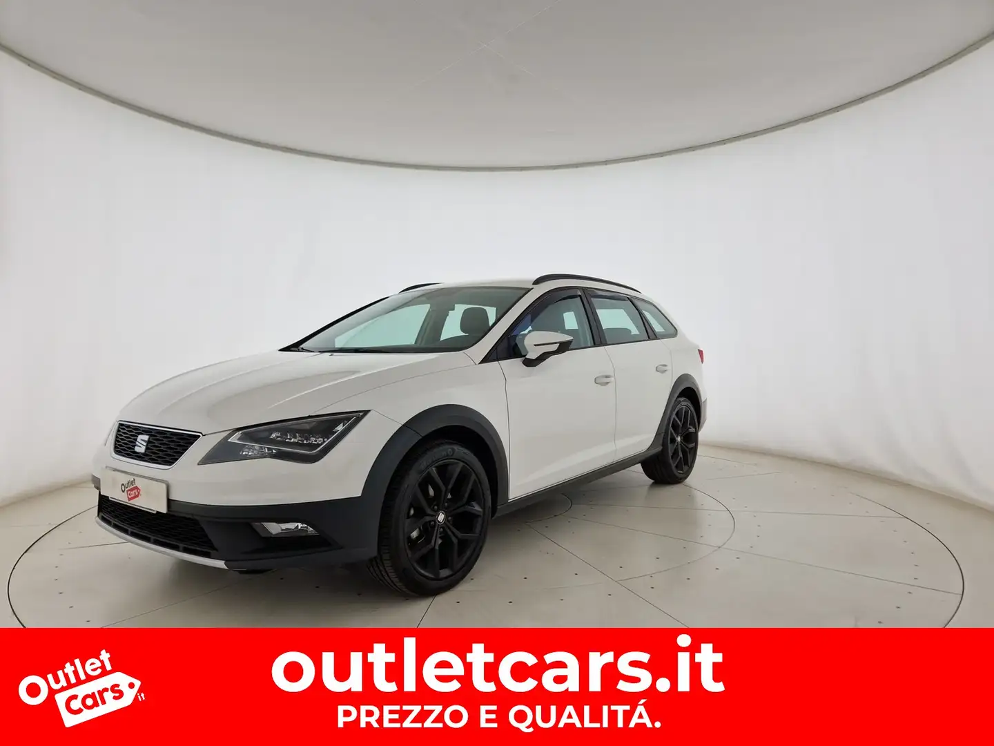 SEAT Leon st xp 1.6 tdi cr business high s&s 4drive Bianco - 1