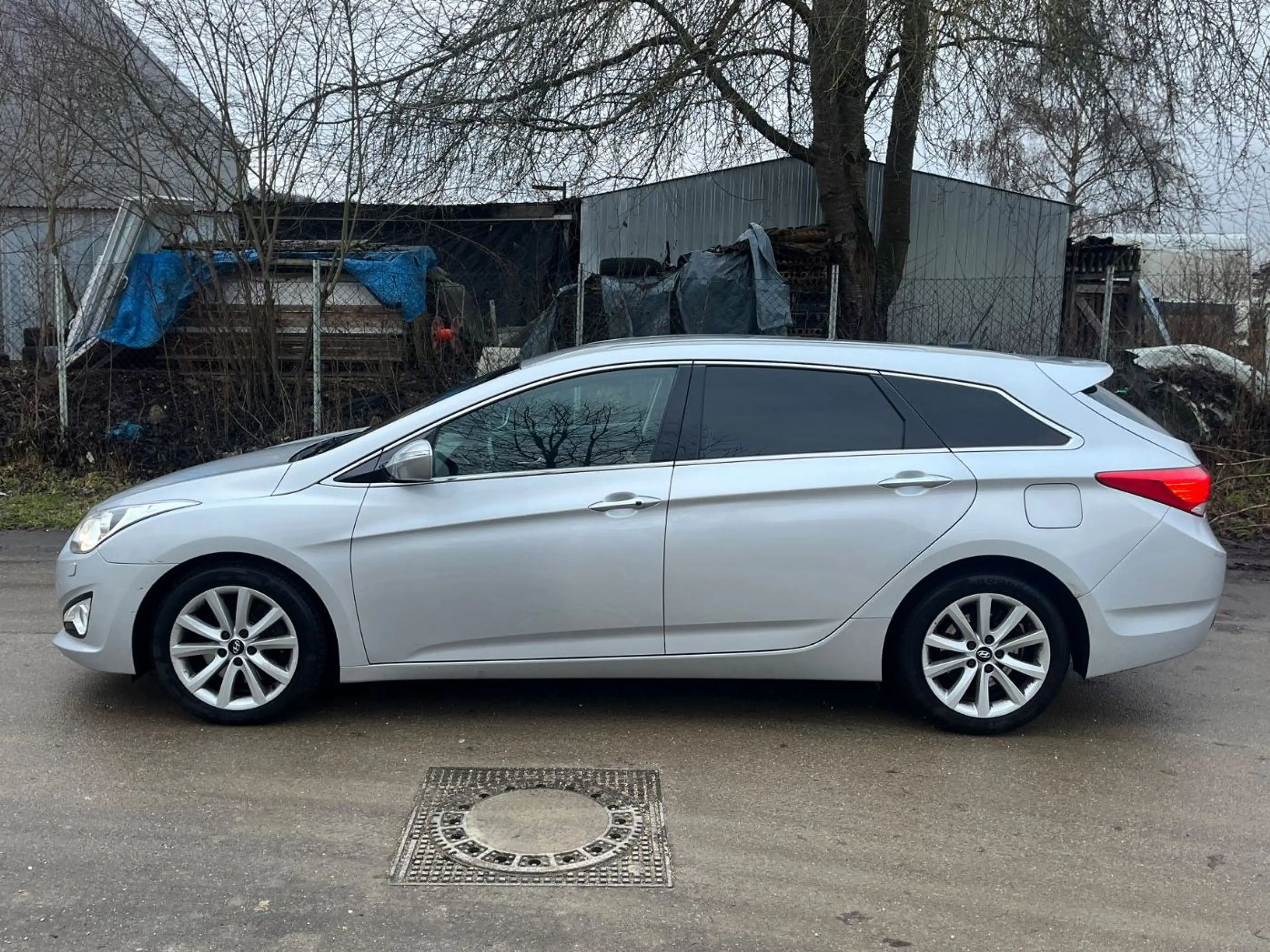 Hyundai i40 Automatik EU5 Sitz Heiz. Rückfahr Kamera — photo 8