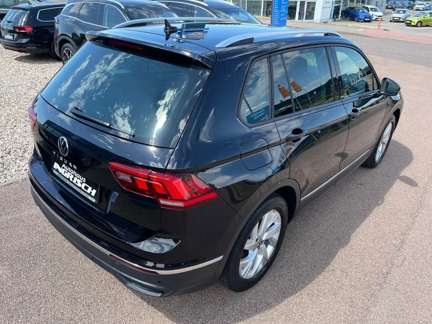 Volkswagen Tiguan "Active" mit LED+ALU+NAVI+KAMERA Zwart - 2