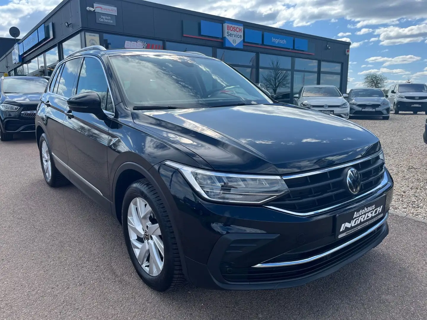 Volkswagen Tiguan "Active" mit LED+ALU+NAVI+KAMERA Zwart - 1