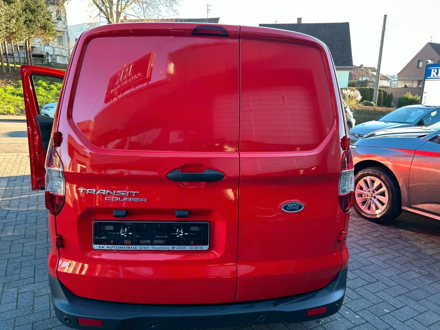 Ford Transit Courier Rot - 2