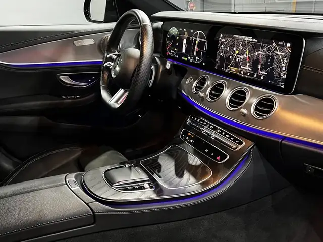 Mercedes-Benz 300 view 15