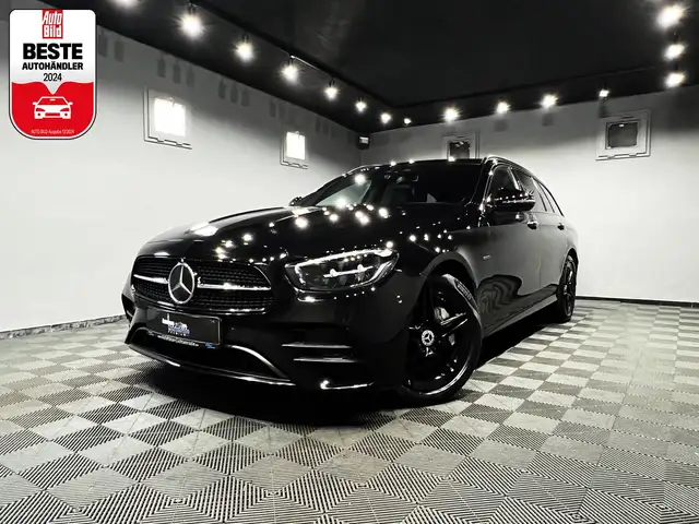 Mercedes-Benz 300 main image