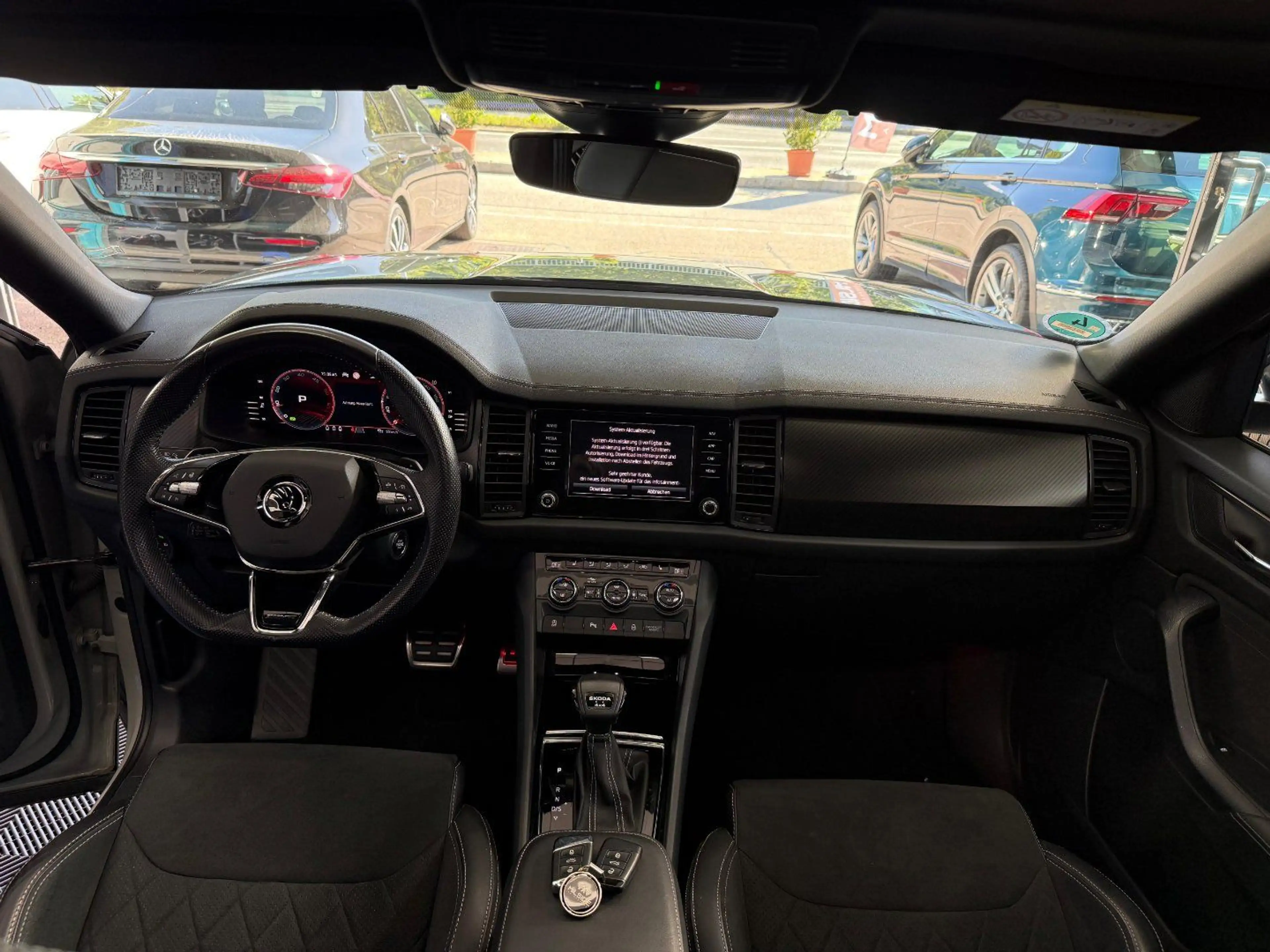 Skoda Kodiaq Sportline 4x4,PANO,AHK,AMBIENTE,ACC,ASSISTENTEN — photo 13