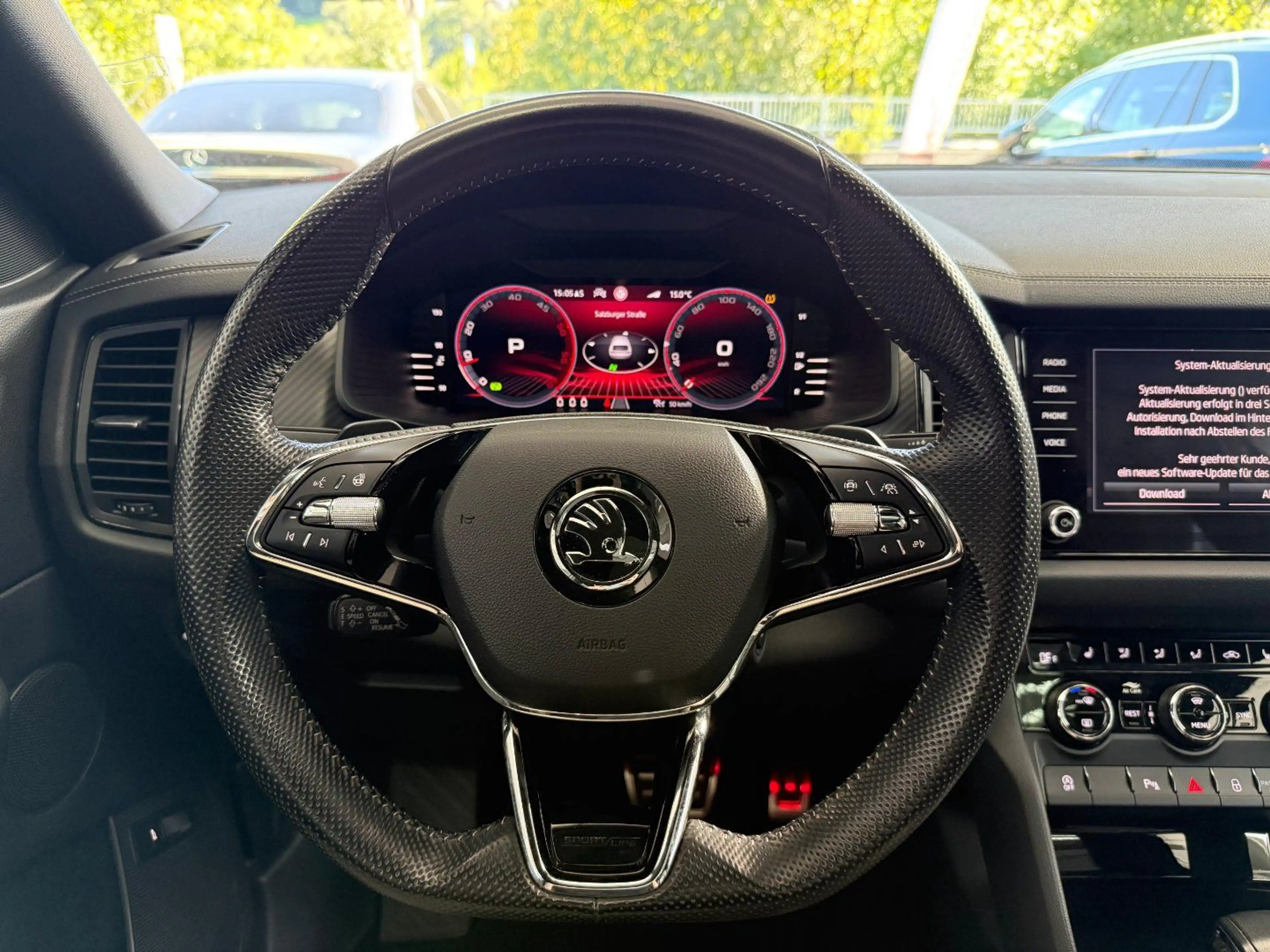 Skoda Kodiaq Sportline 4x4,PANO,AHK,AMBIENTE,ACC,ASSISTENTEN — photo 15