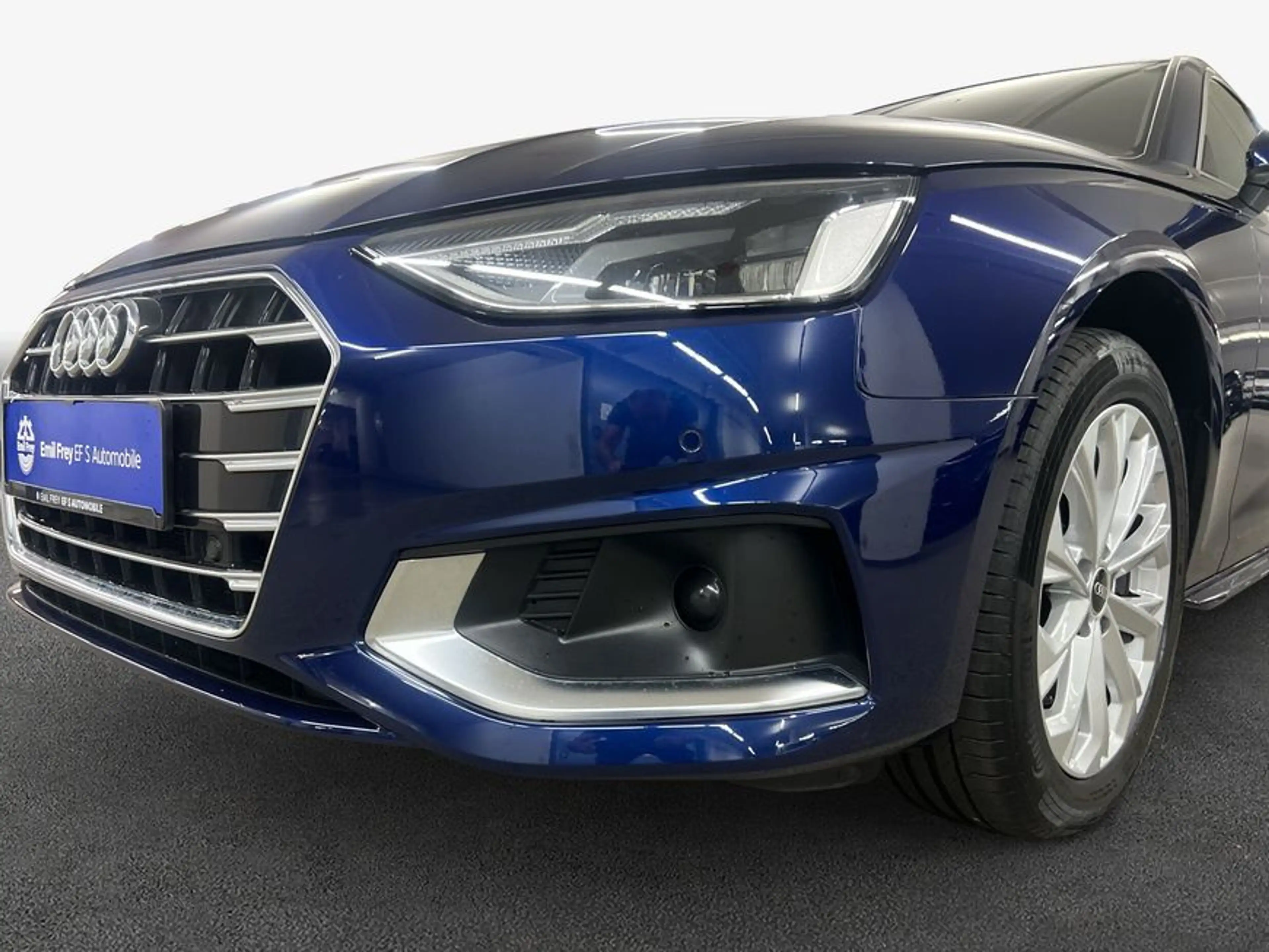 Audi A4 Avant 30 TDI S tronic advanced Navi — photo 6