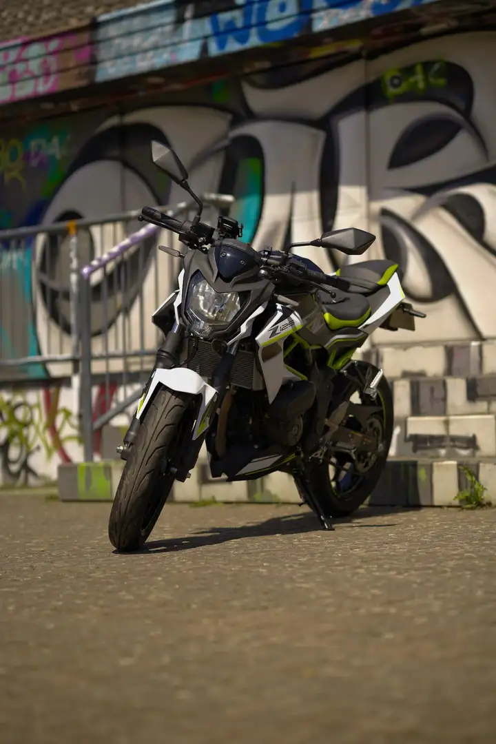 Kawasaki Z 125 Performance Verde - 1