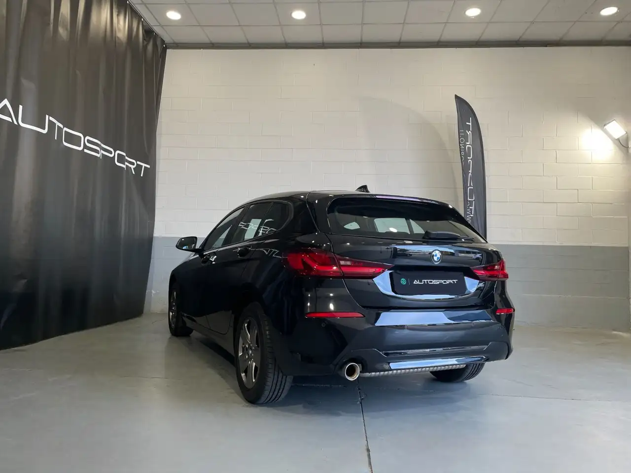 BMW 118 118 i 5p. Business Advantage 4