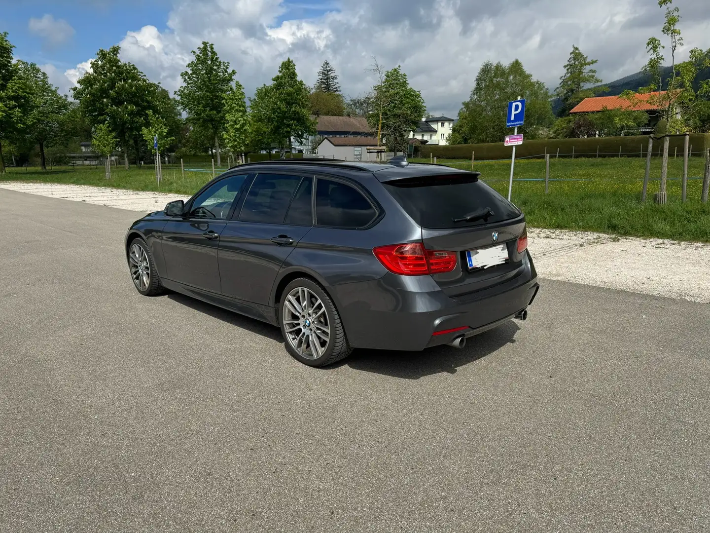 BMW 335 335i xDrive Touring Österreich-Paket Aut. Grau - 2