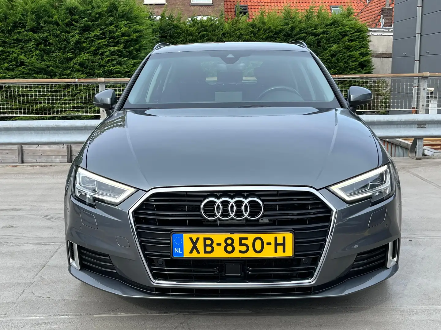 Audi A3 Sportback 1.4 TFSI CoD Sport | Airco (automatisch) Gris - 2