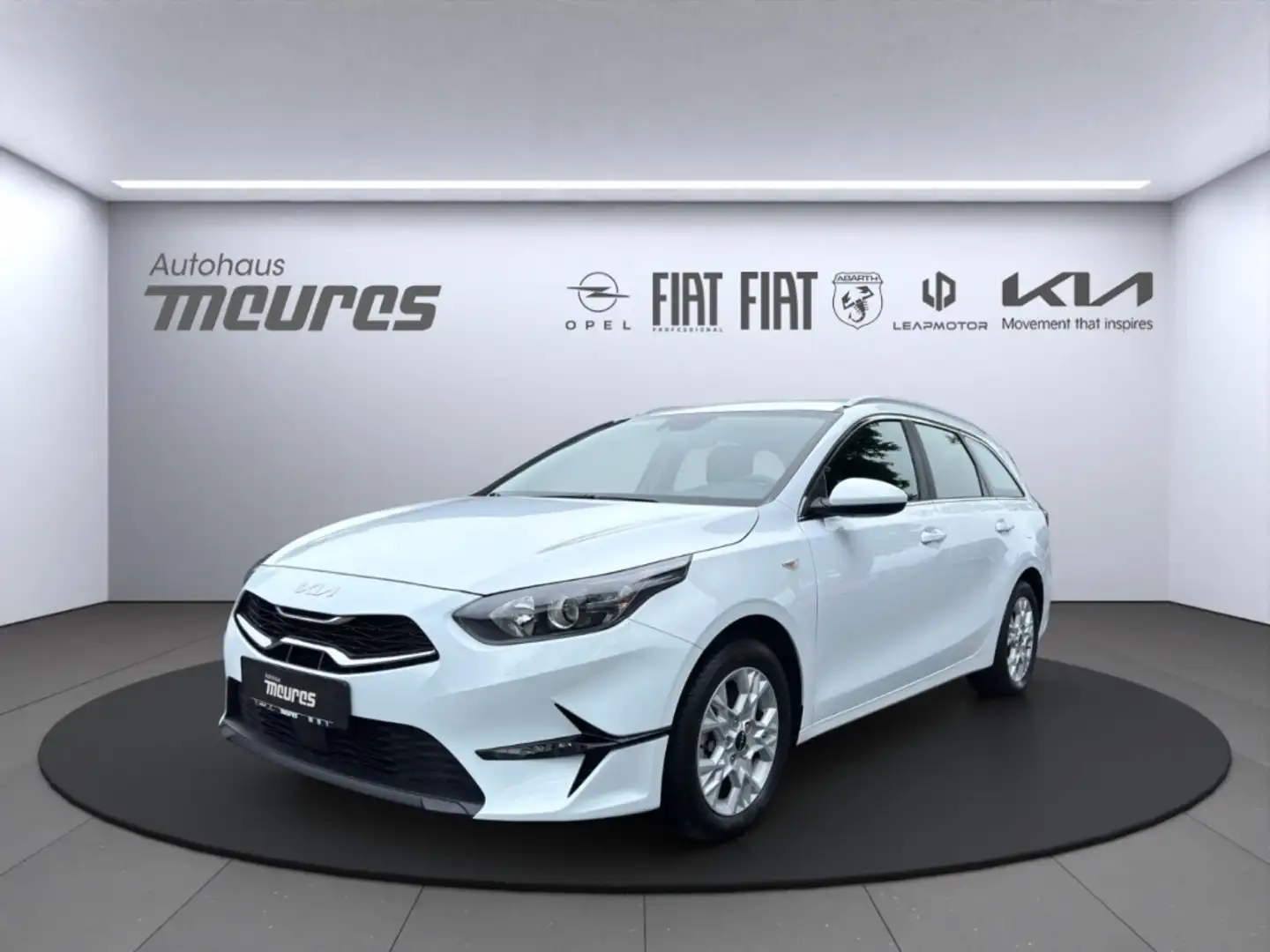 Kia Ceed SW / cee'd SW Sportswagon Vision 1.6 CRDi NAVI KAMERA ALLWETTER Weiß - 1