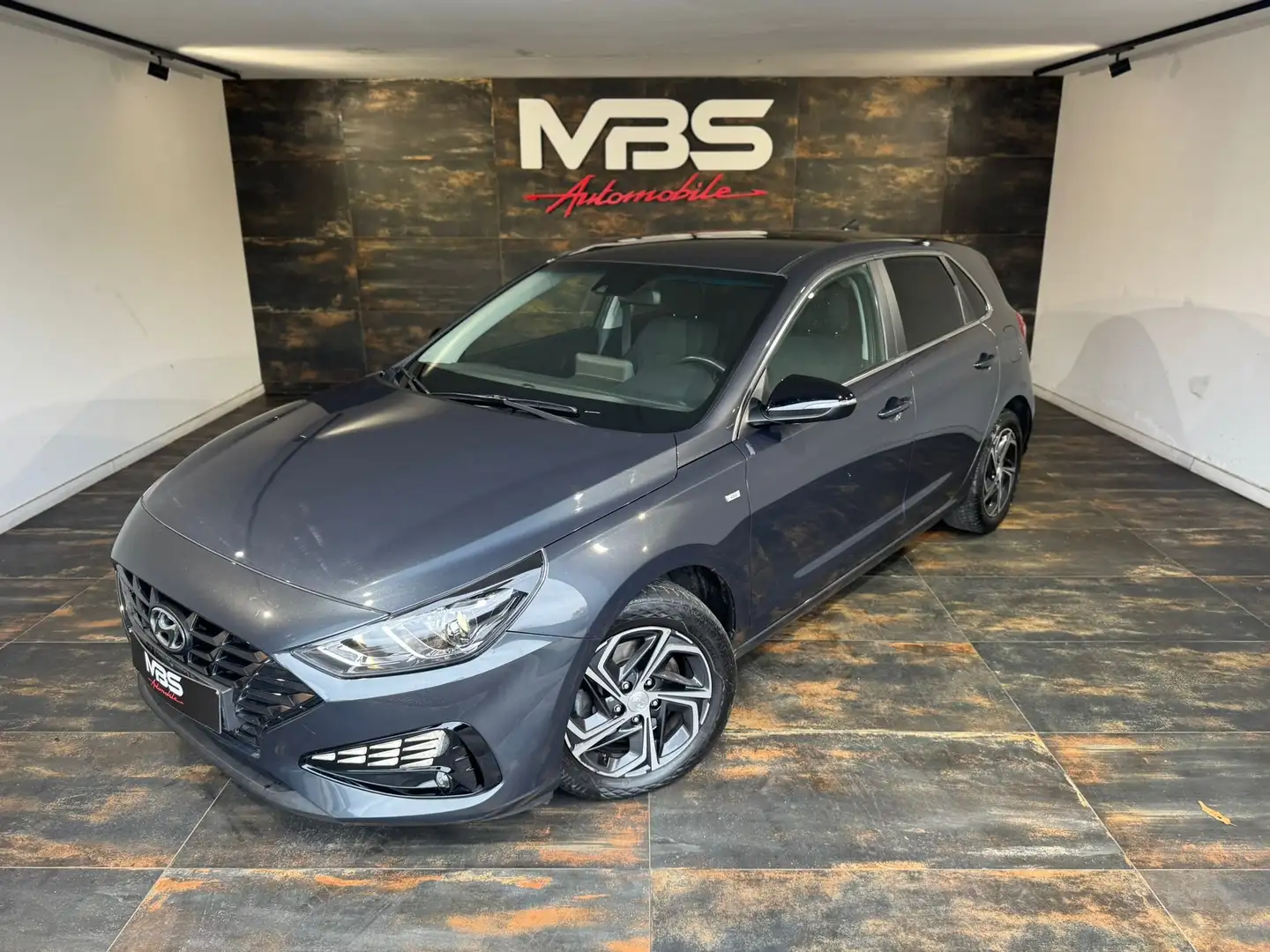 Hyundai i30 i30*AUTO *GPS *1ER MAIN *CAMERA *FEUX LED *BI-ZONE Grijs - 2