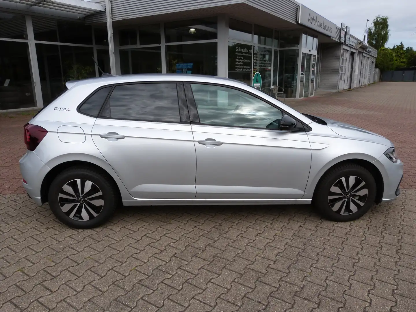 Volkswagen Polo 1.0 TSI DSG Goal Navi ACC DigiCockpit KAMERA LM Argento - 2