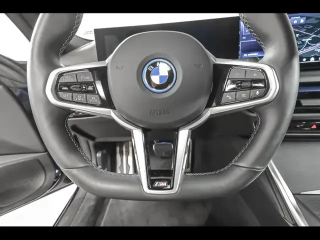 BMW I4 view 9