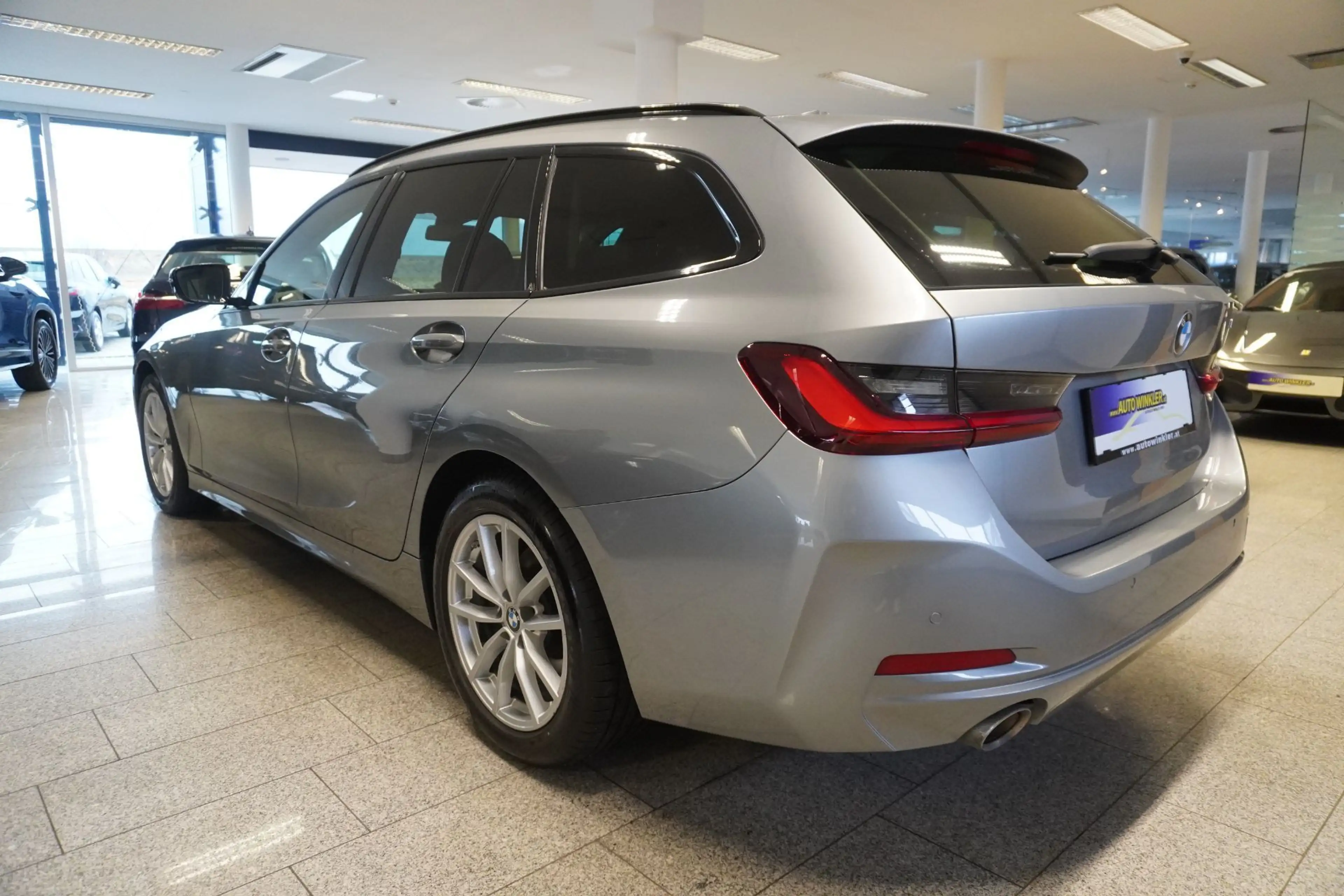 BMW 316 d 48 V Touring Aut. MY23/LED/Nav. Prof. — photo 4