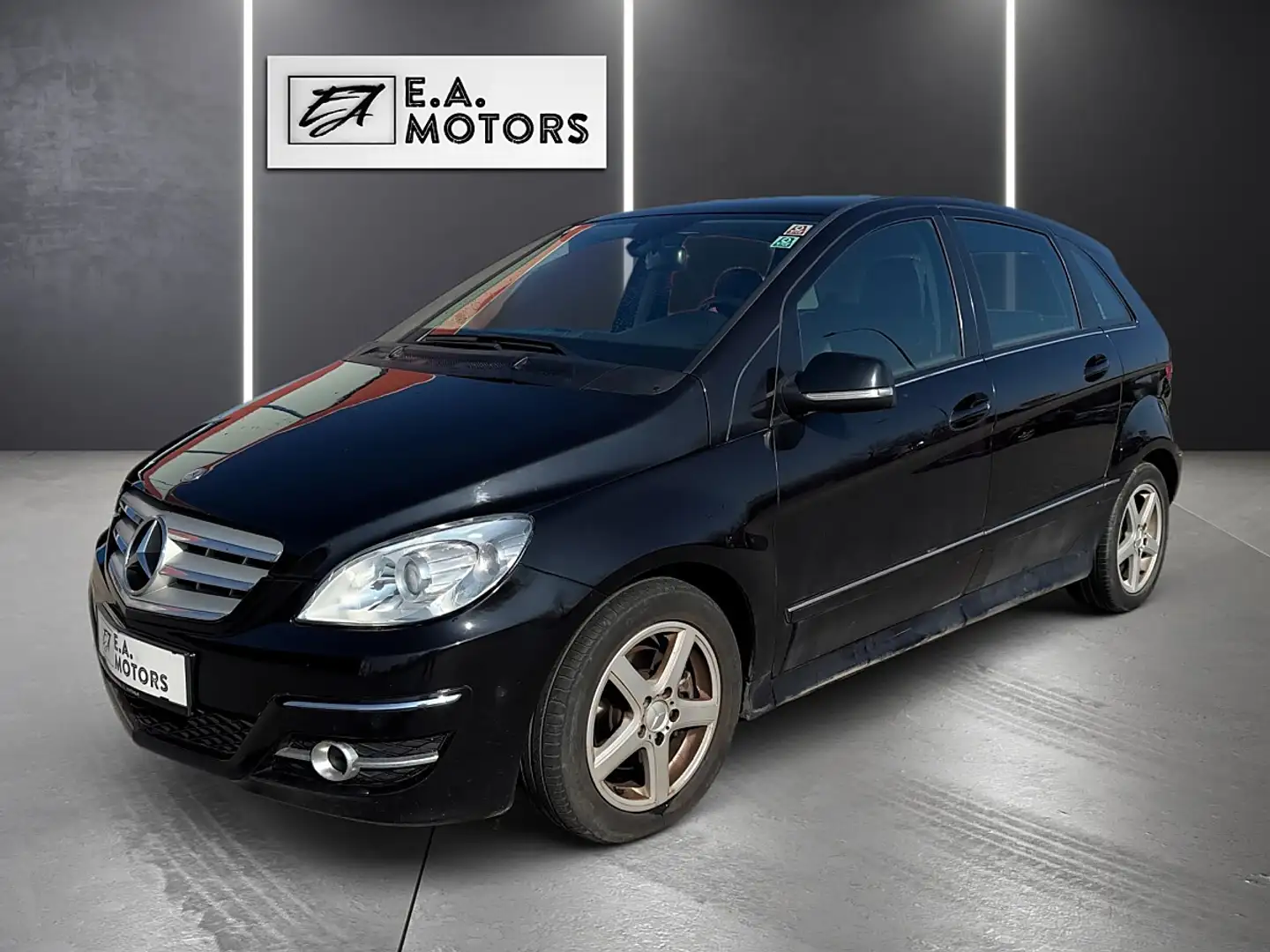 Mercedes-Benz B 180 CDI Aut. Schwarz - 1