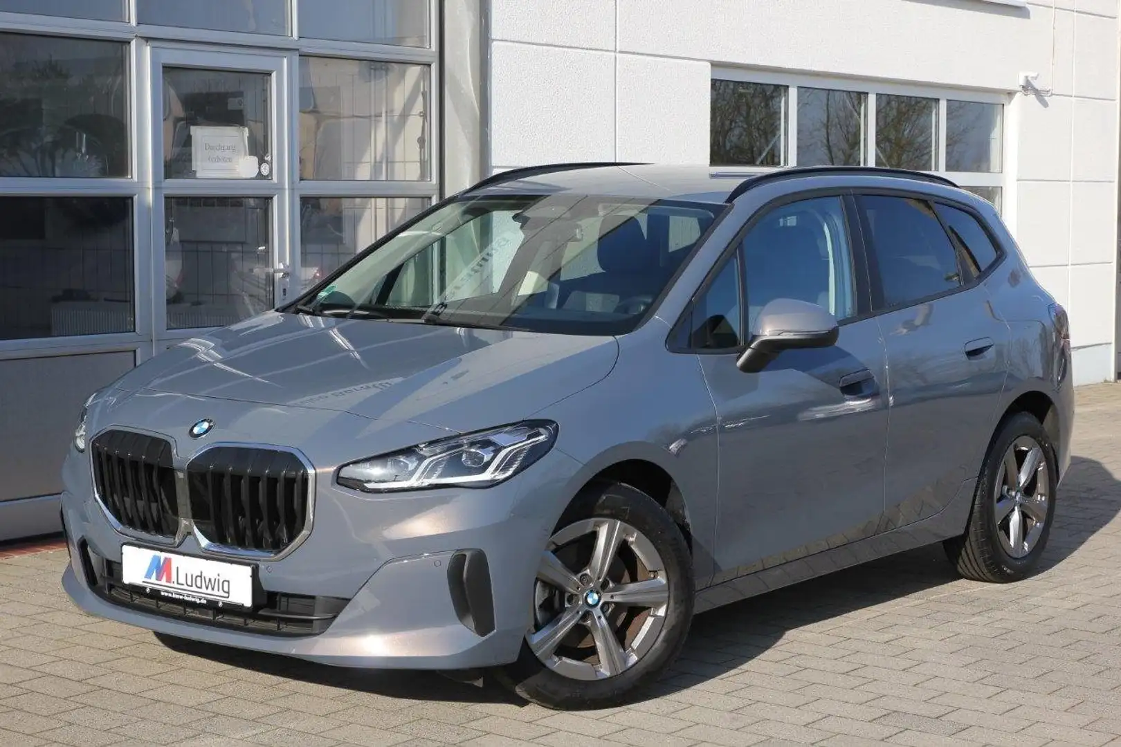 BMW 218 218d Active Tourer U06 VOLL-LED NAVI RFK KEYLESS Šedá - 1