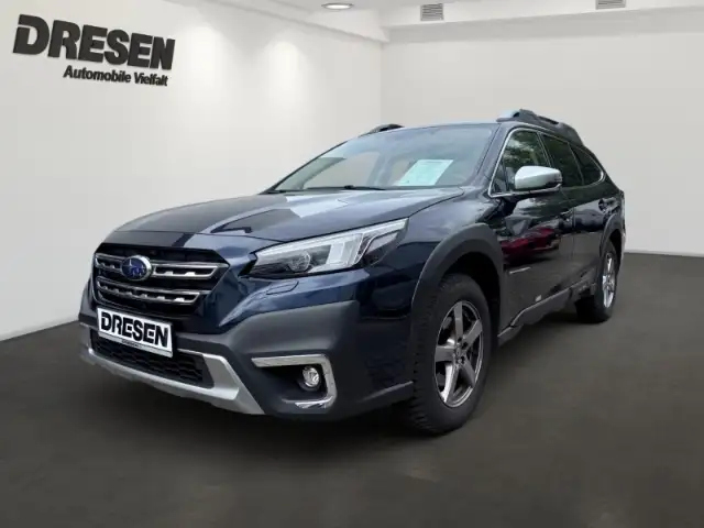 Subaru OUTBACK Platinum 2.5i PANORAMA,LEDER,AHK,NAVI,LED