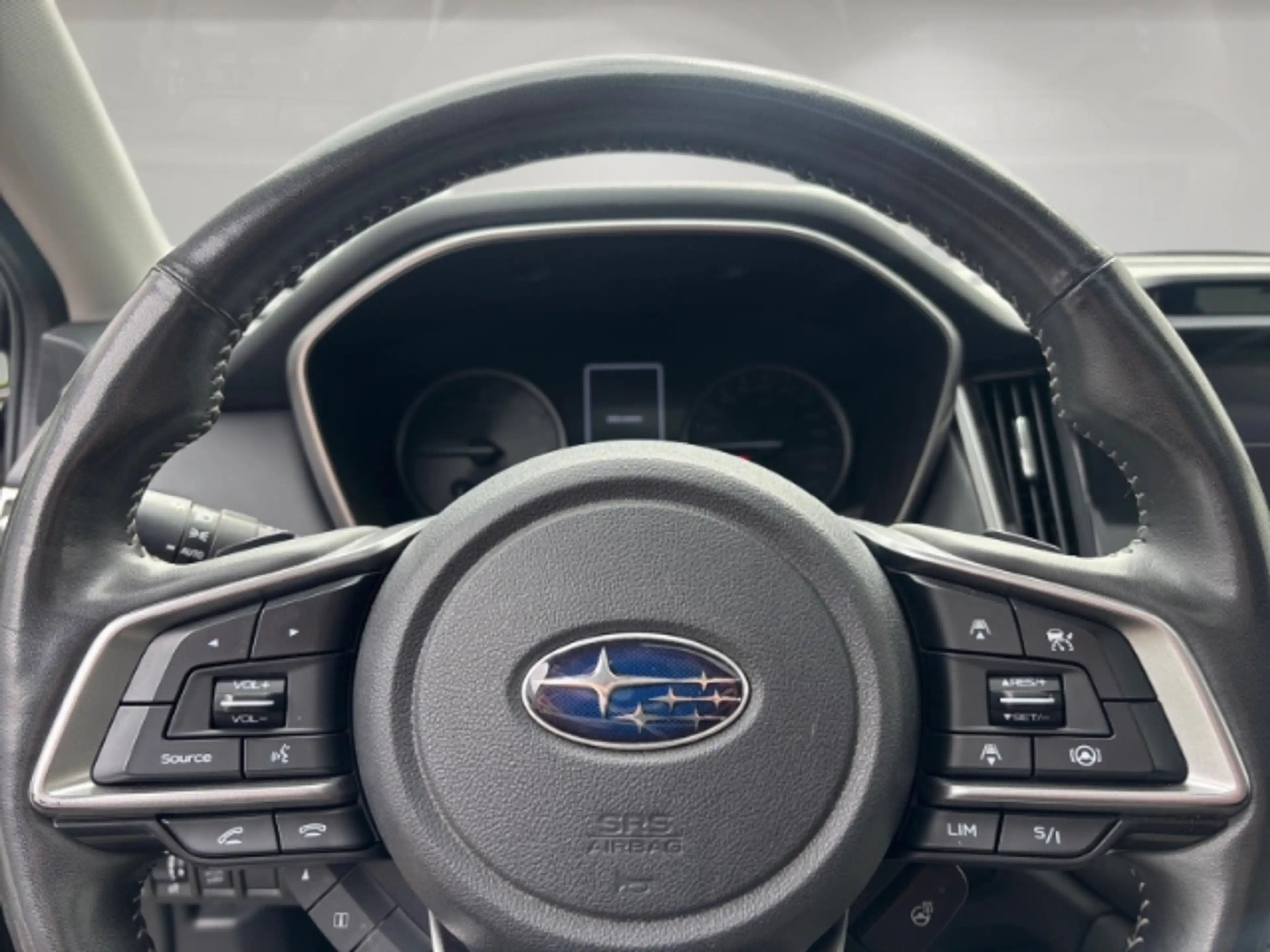 Subaru OUTBACK Platinum 2.5i PANORAMA,LEDER,AHK,NAVI,LED — photo 8
