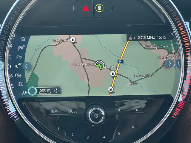 Mini Hatch view 20