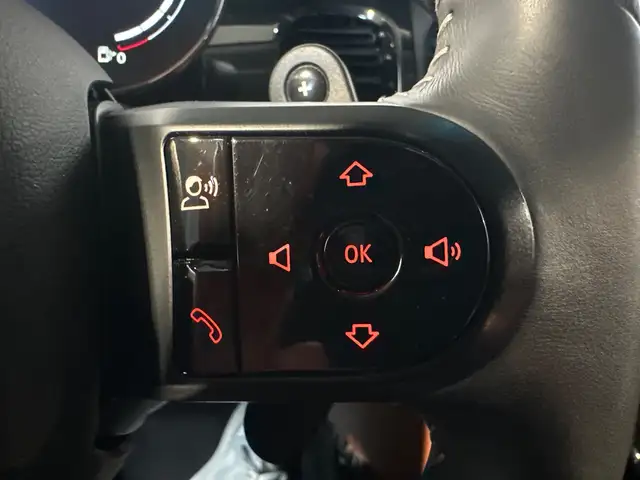Mini Hatch view 17