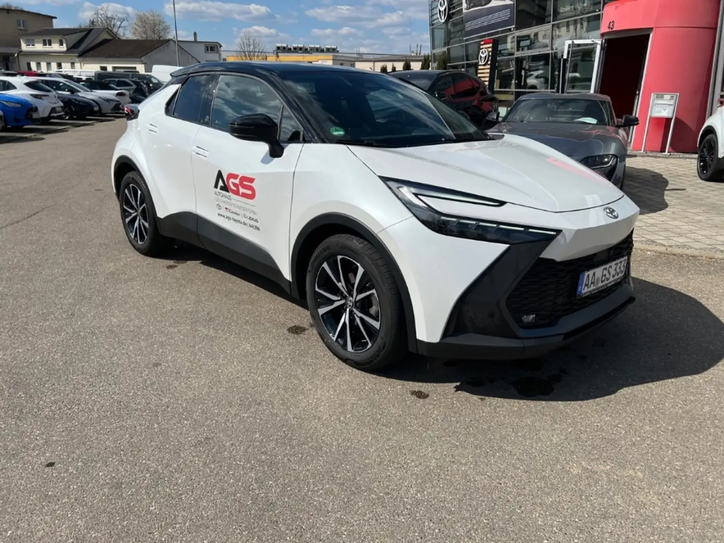 Toyota C-HR 1,8l Hybrid Team Deutschland 4x2 Technik Paket Weiß - 2