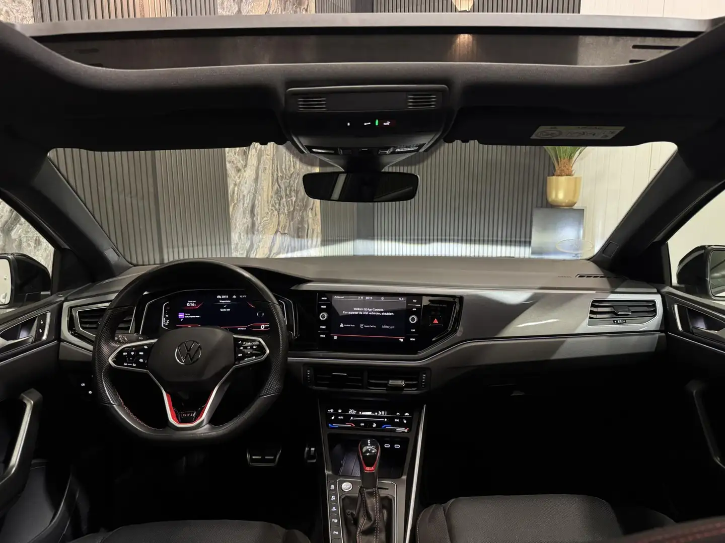 Volkswagen Polo GTI 2.0 TSI GTI|PANO|KEYLESS|BLIND SPOT|BOMVOL Wit - 2