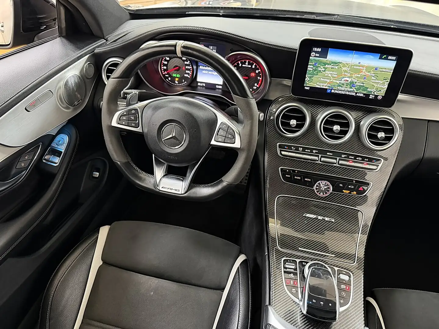 Mercedes-Benz C 63 AMG S Coupe Aut. Grau - 2